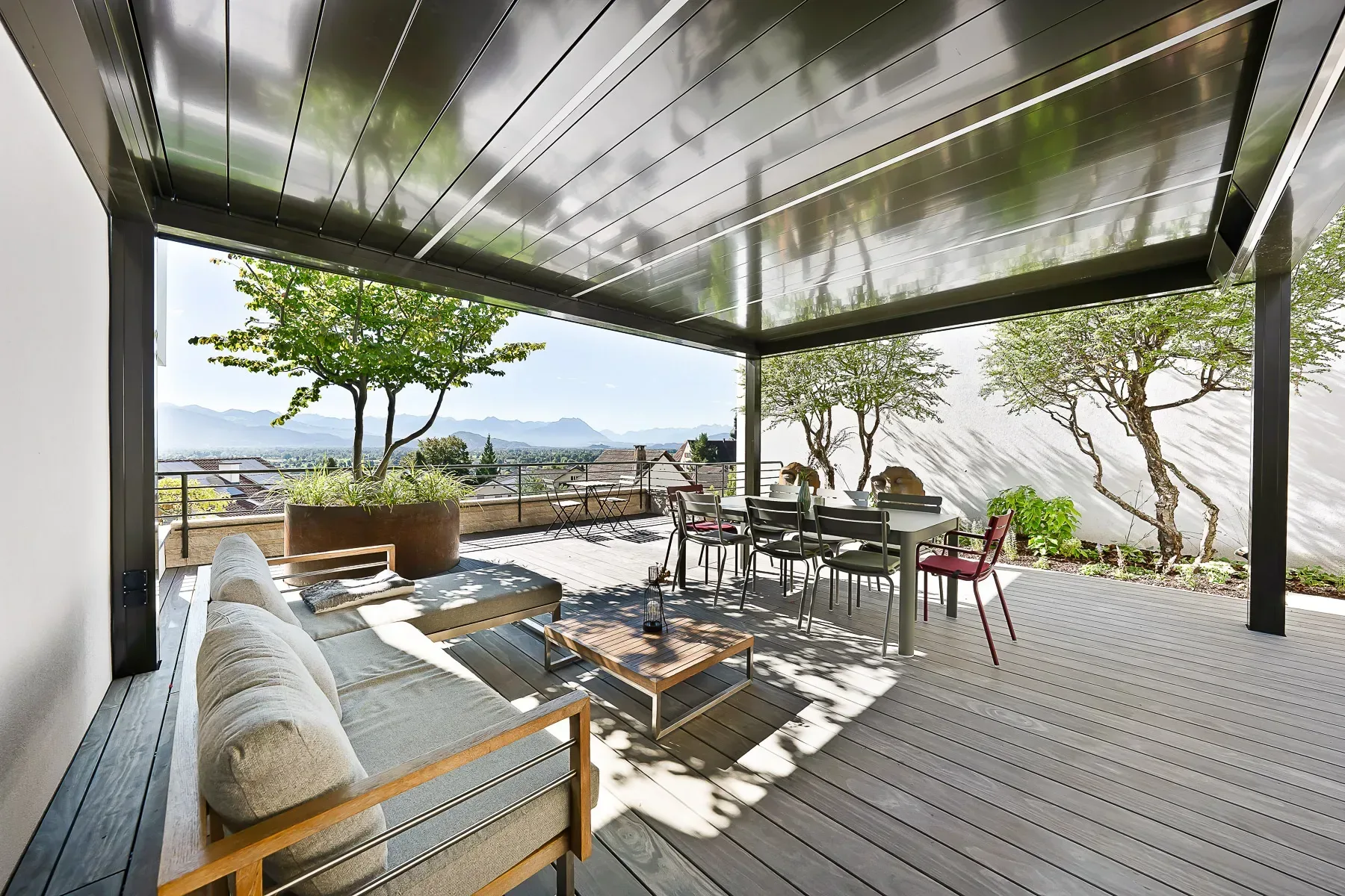 Lamellendach geschlossen mit Fernsicht